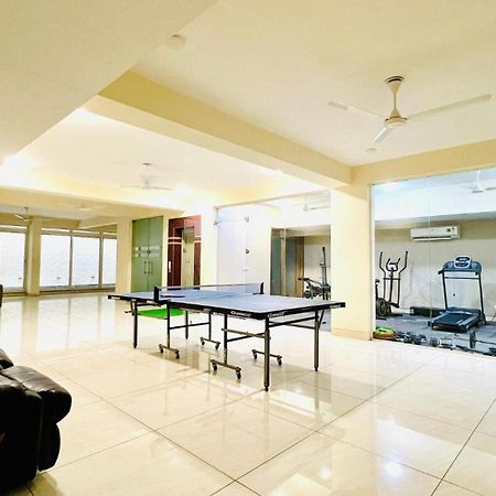 Bluo Studio1 Golf Course Road, Gym, Balcony Garden Gurgaon Ngoại thất bức ảnh