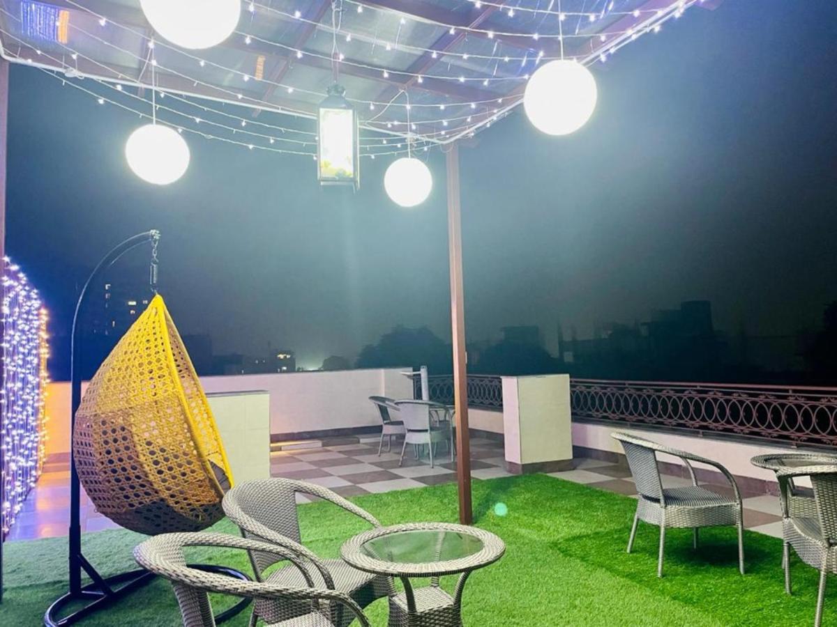 Bluo Studio1 Golf Course Road, Gym, Balcony Garden Gurgaon Ngoại thất bức ảnh